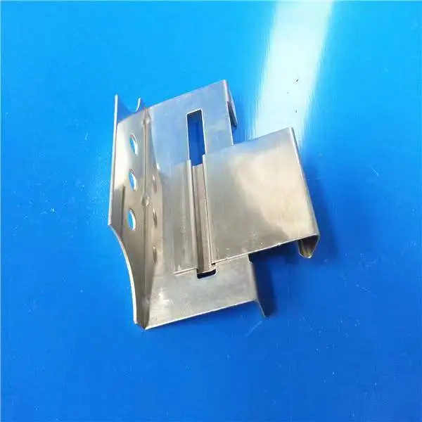 Nakatagong Clip Fastener